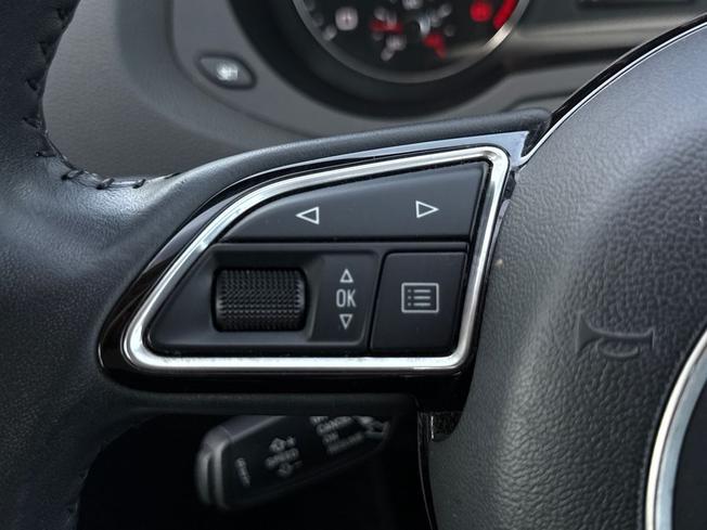 AUDI Q3 Photo 16