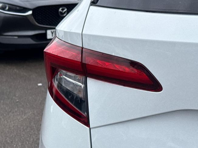 ŠKODA Karoq Photo 18