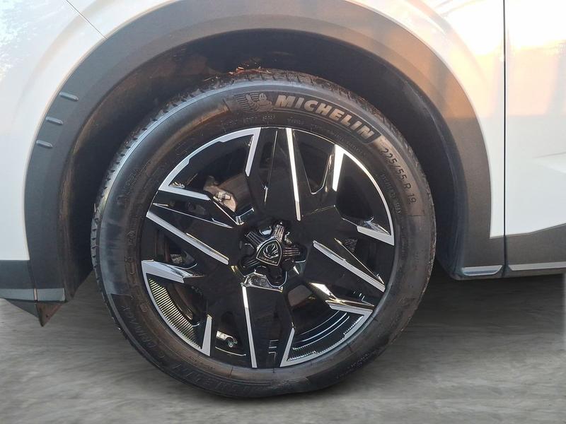 Used Peugeot 5008 AVI2708 9