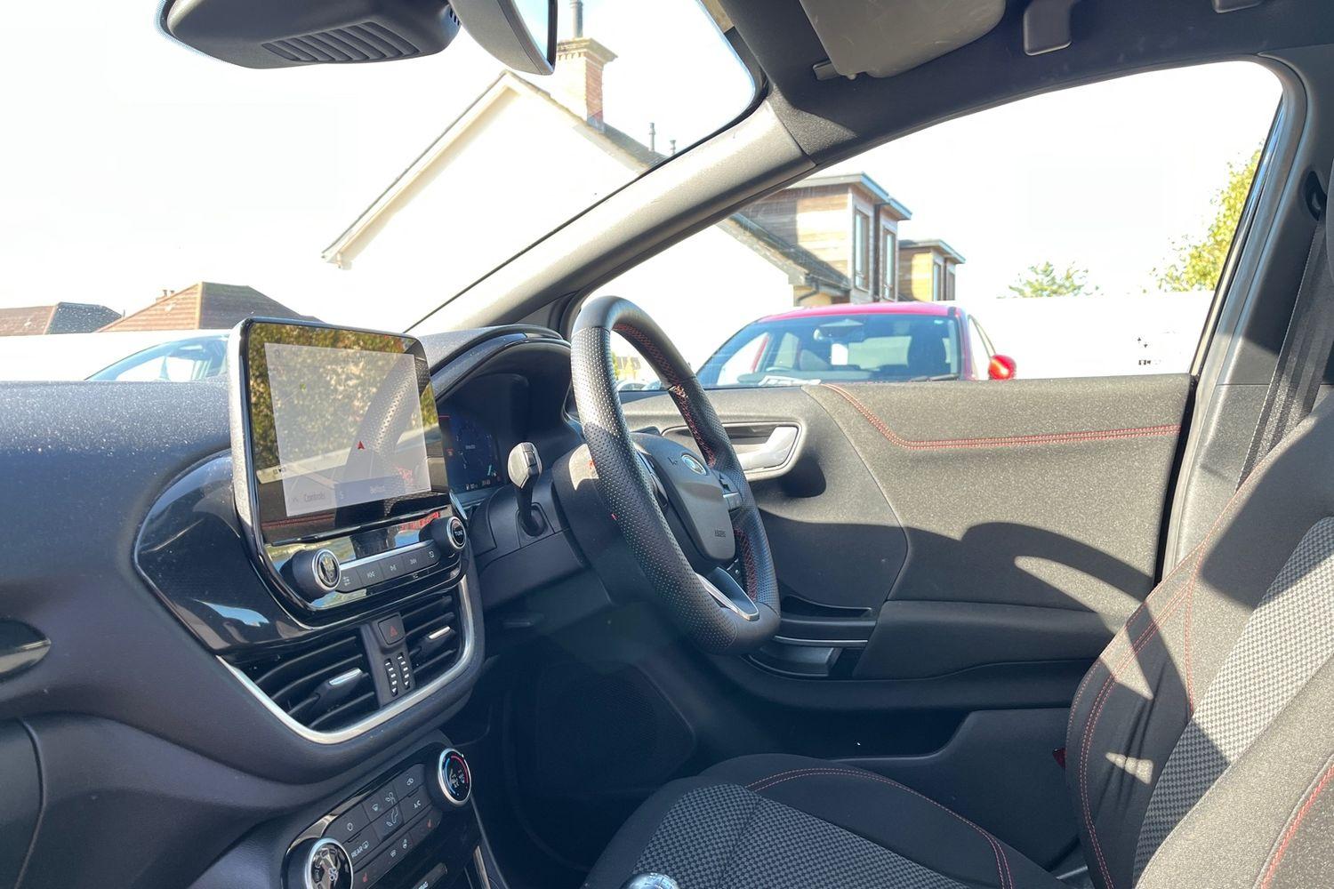 Ford PUMA Photo 17