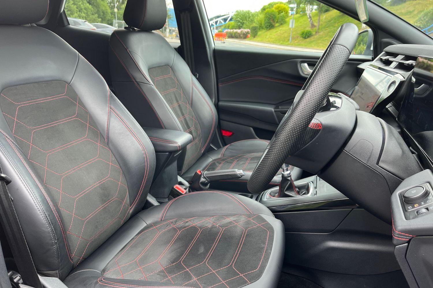 Ford PUMA Photo 16