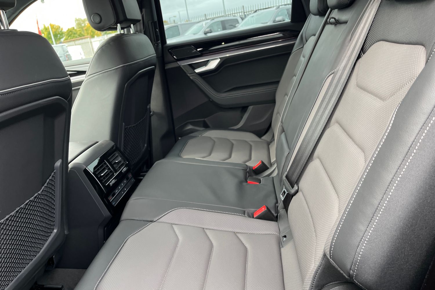 Volkswagen TOUAREG Photo 19
