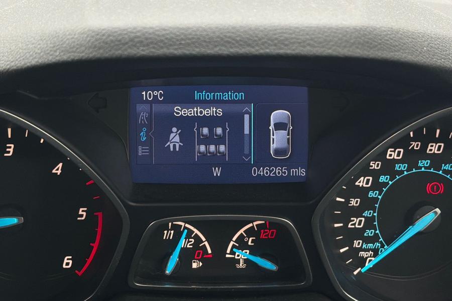 Ford KUGA Photo autoimg-a421906a0f44293373c98664159fd3f904f6dcf6.jpg