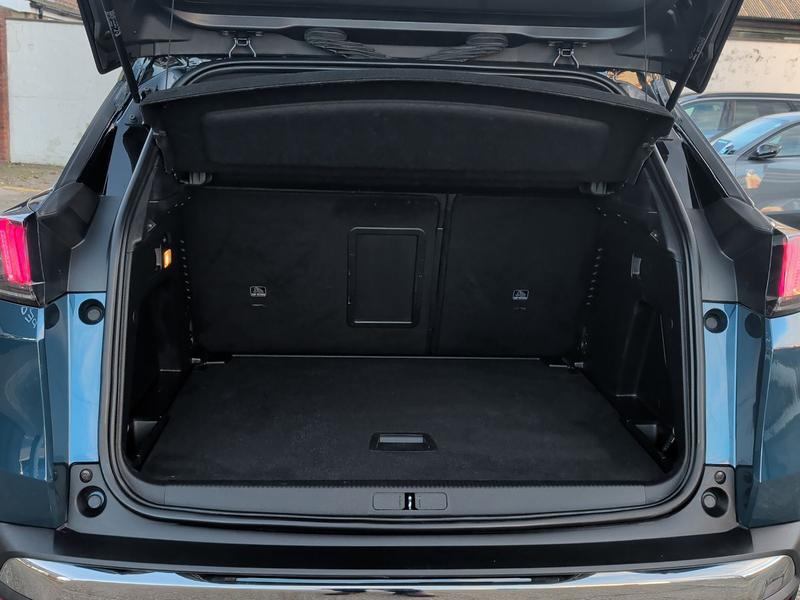 Used Peugeot 3008 NU22CGG 18