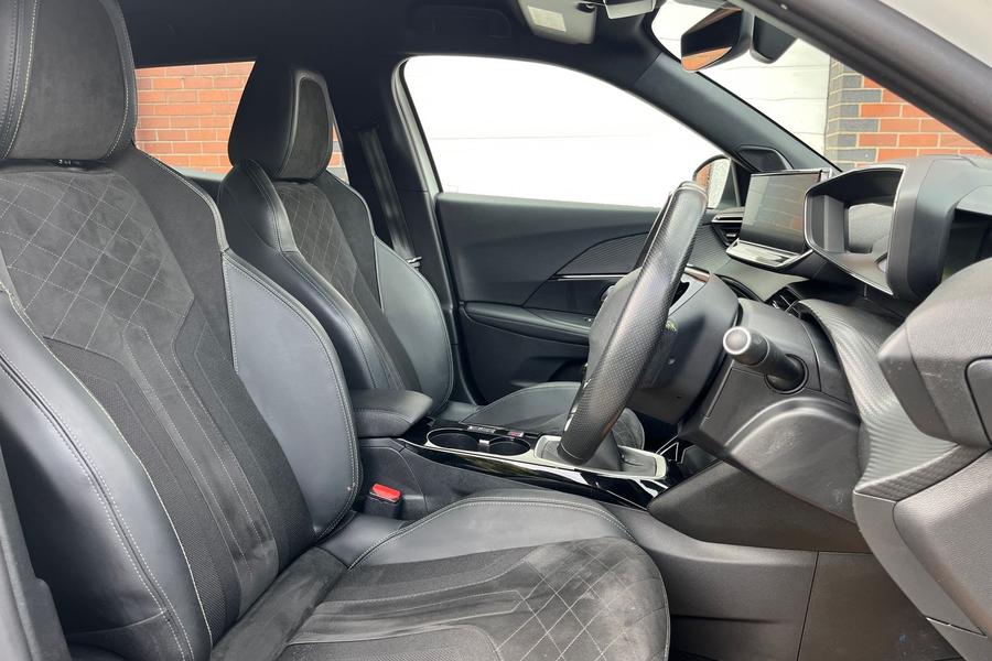 Peugeot 2008 Photo autoimg-a422e117664f3fa4b5f41641fab45d7c7ffbc2d8.jpg