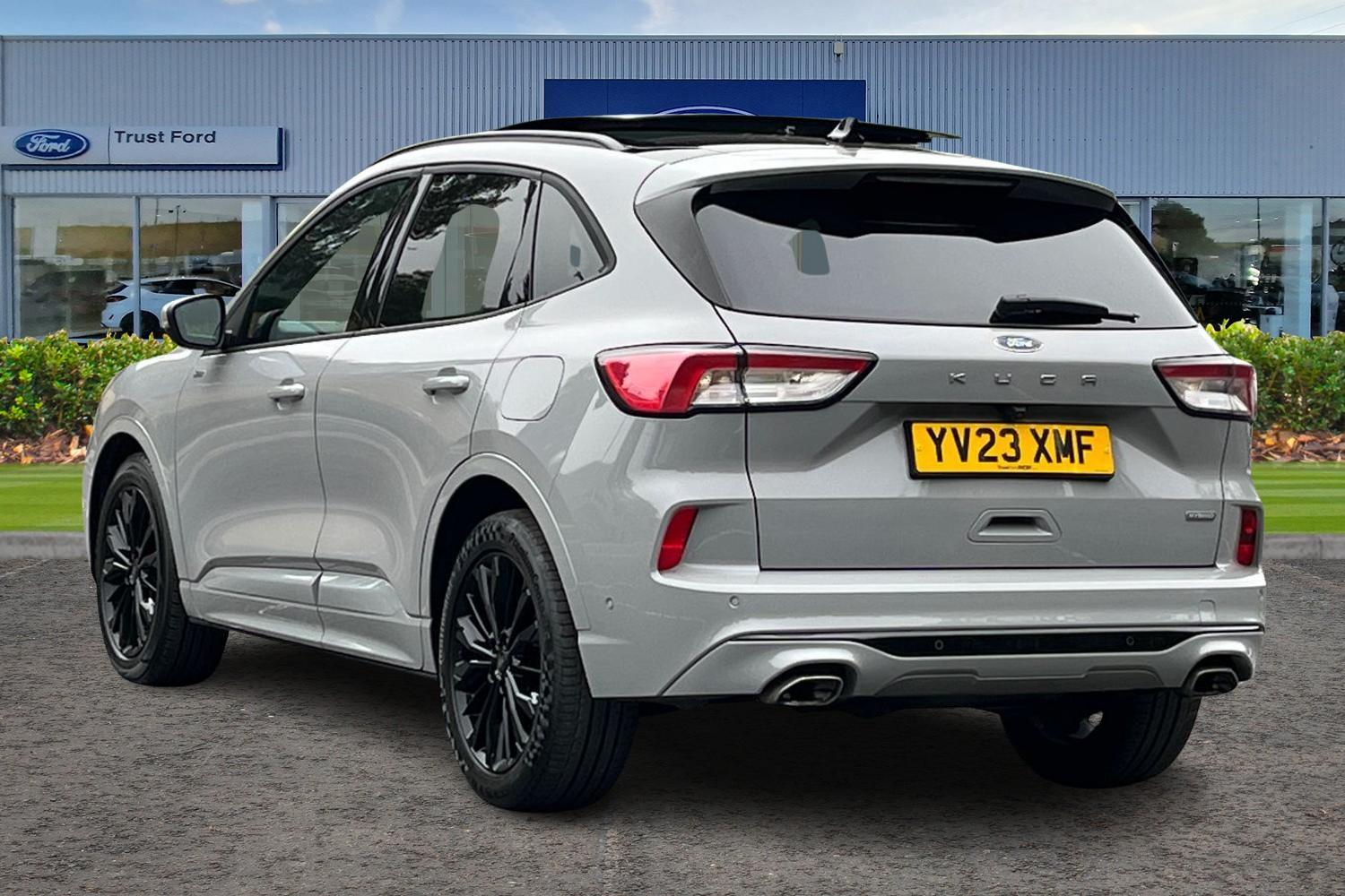 Ford Kuga Photo 1