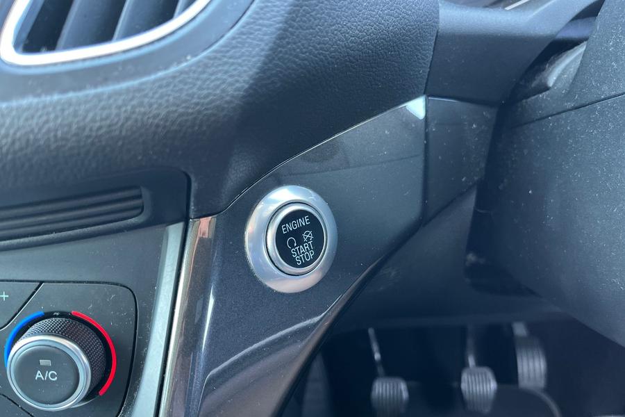 Ford GRAND C-MAX Photo autoimg-a42b0987c74c1a682eb140abc9f4254b7829bea7.jpg