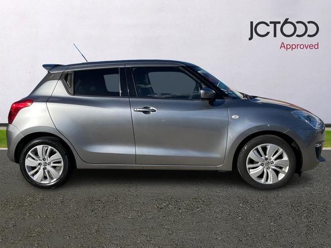 SUZUKI Swift Photo 4