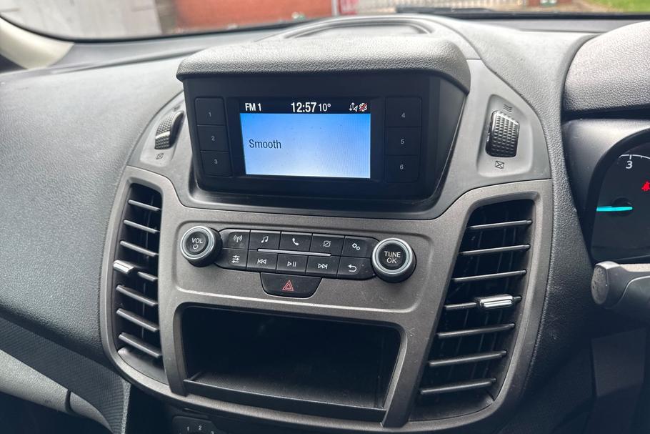 Used FORD TRANSIT CONNECT BN22NXW 34