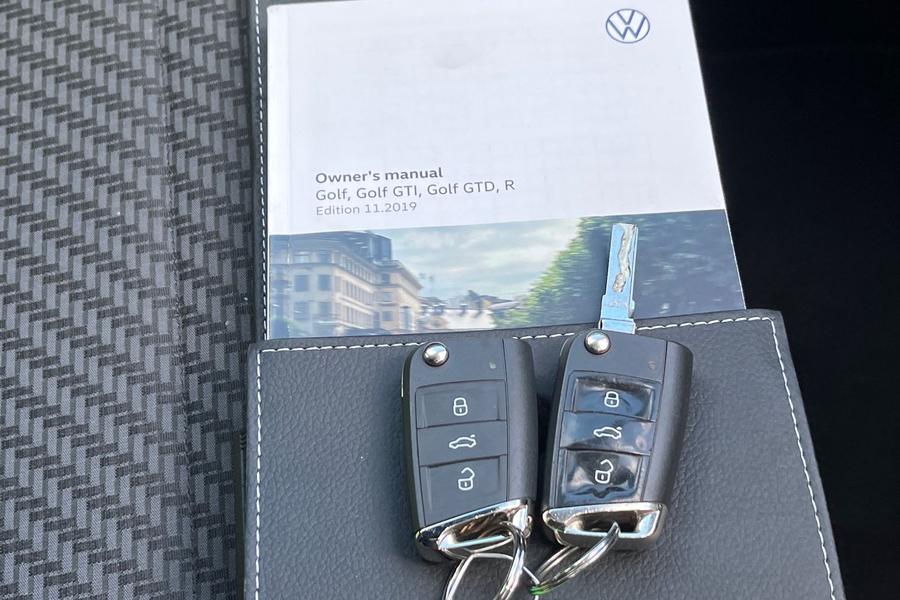 Volkswagen GOLF Photo autoimg-a431055825b8518809de152967cc5700d02723b5.jpg