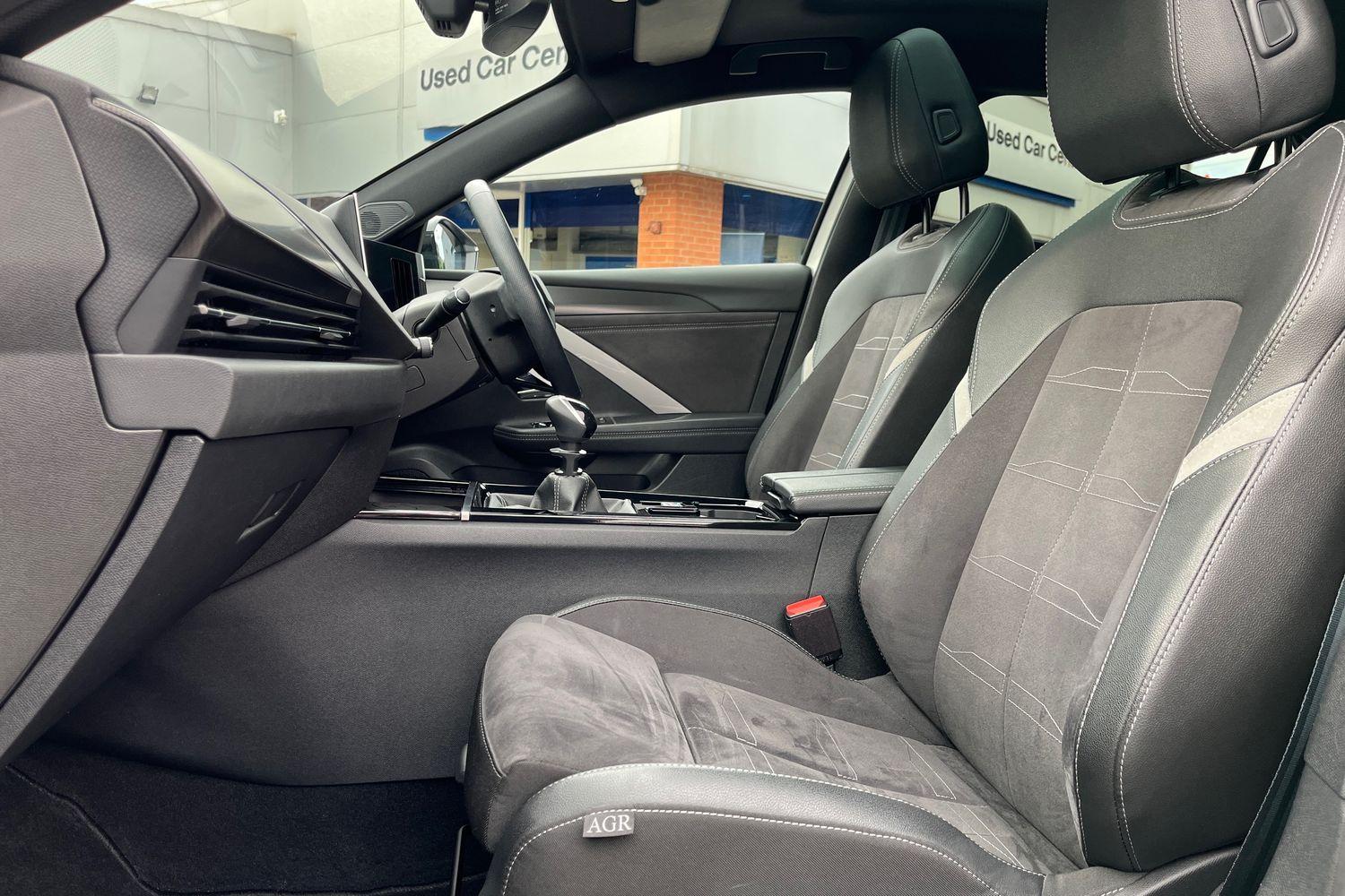Vauxhall ASTRA Photo 18