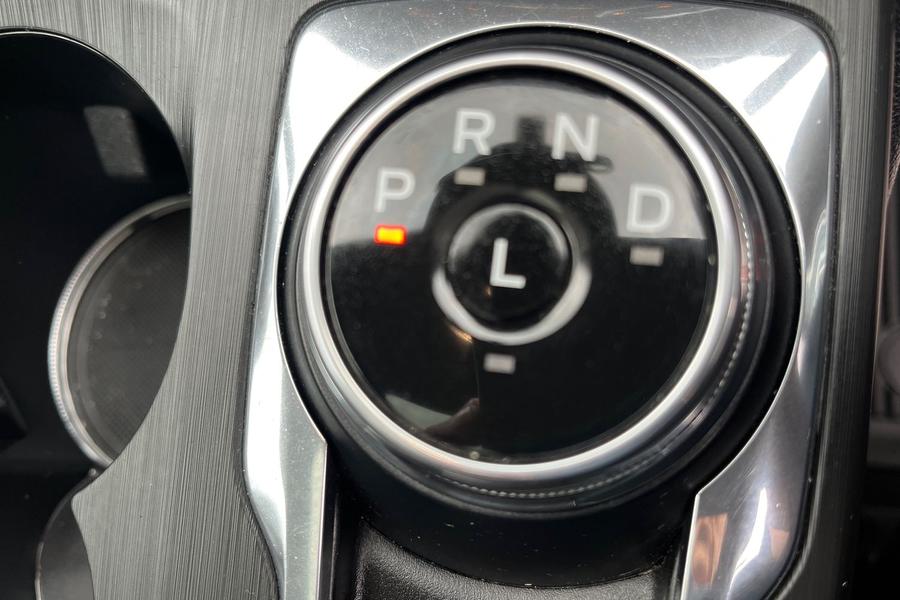 Ford KUGA Photo autoimg-a4371bfcf75c385afaa142f2b6806d531a1f50e1.jpg