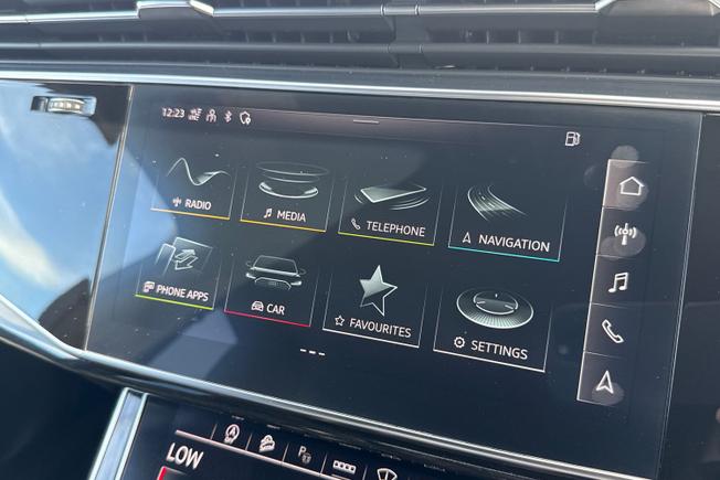 AUDI SQ7 Photo 38