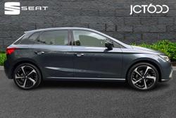 SEAT Ibiza Photo 4