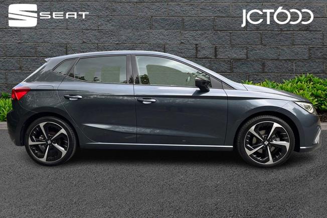 SEAT Ibiza Photo 4