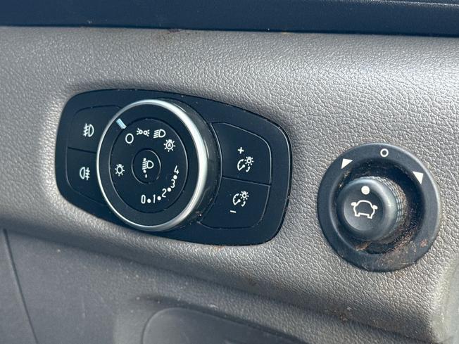 FORD Transit Photo 52