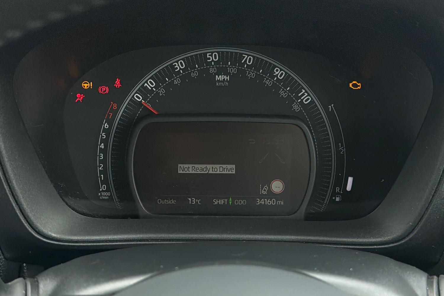 Toyota AYGO X Photo 12