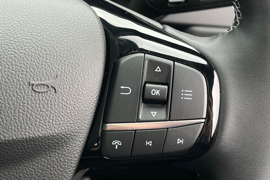 Ford KUGA Photo autoimg-a447f880a91896d5f4637f92ccc31829b24c2e18.jpg