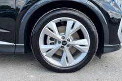 Audi Q4 e-tron Photo 5