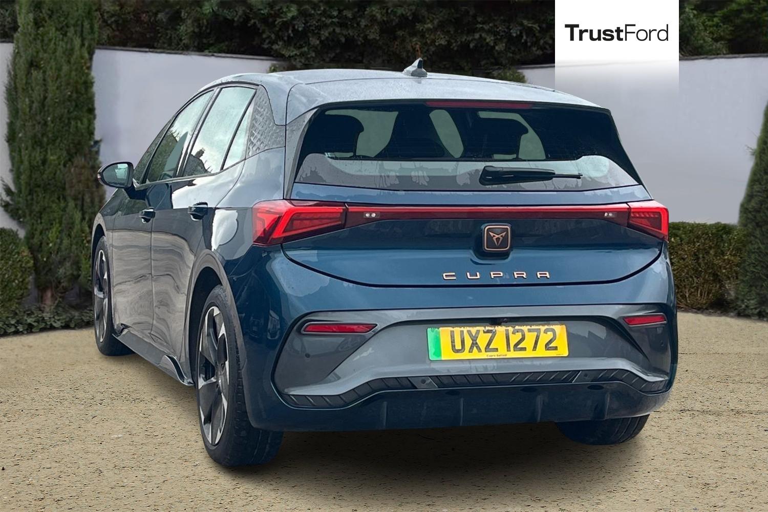 CUPRA BORN Photo 1