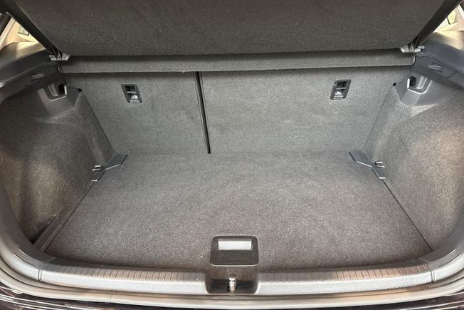 VOLKSWAGEN POLO Photo 12