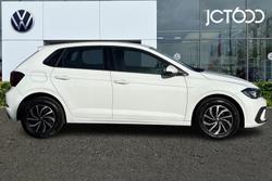 VOLKSWAGEN Polo Photo 4