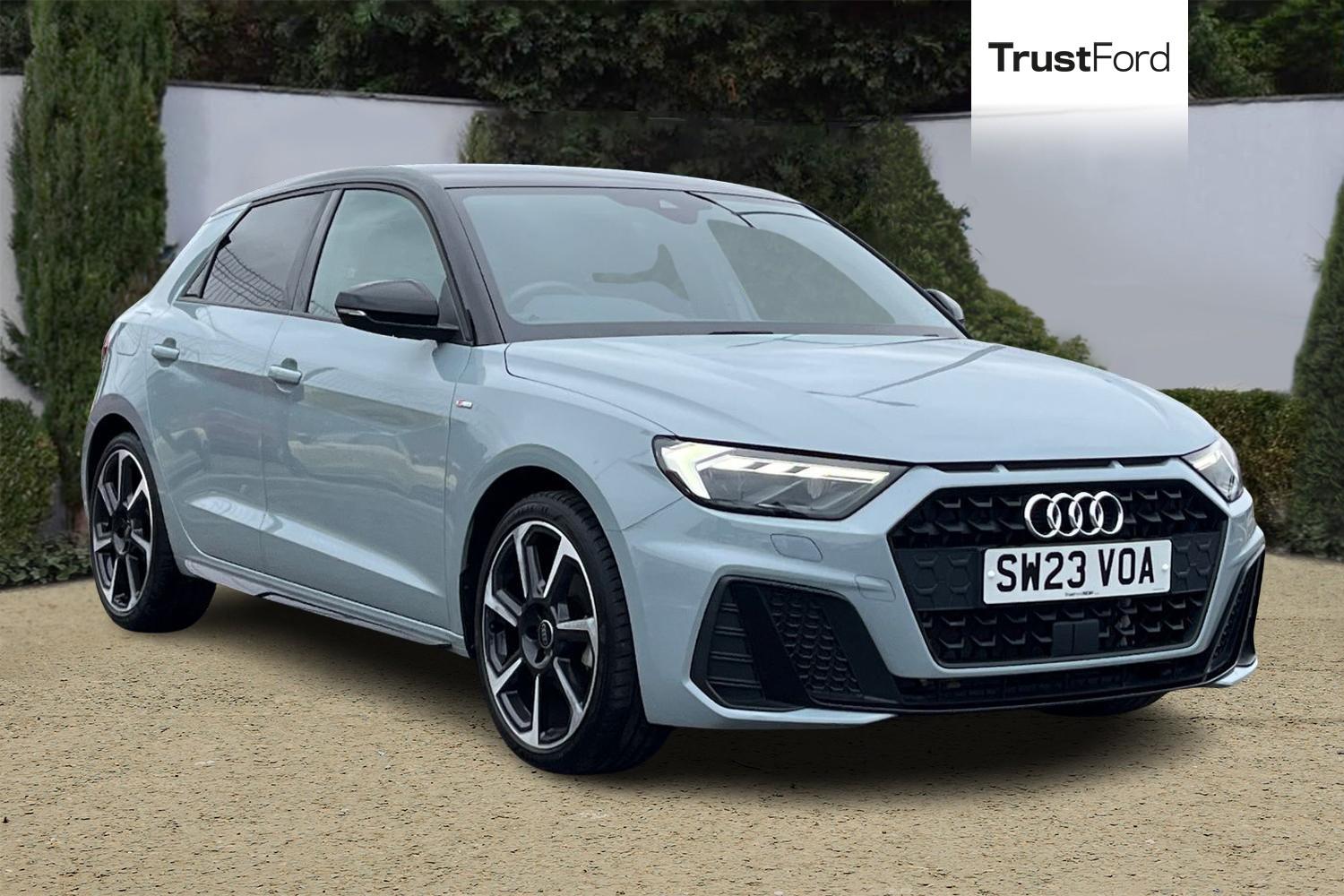 Audi A1 Photo 0