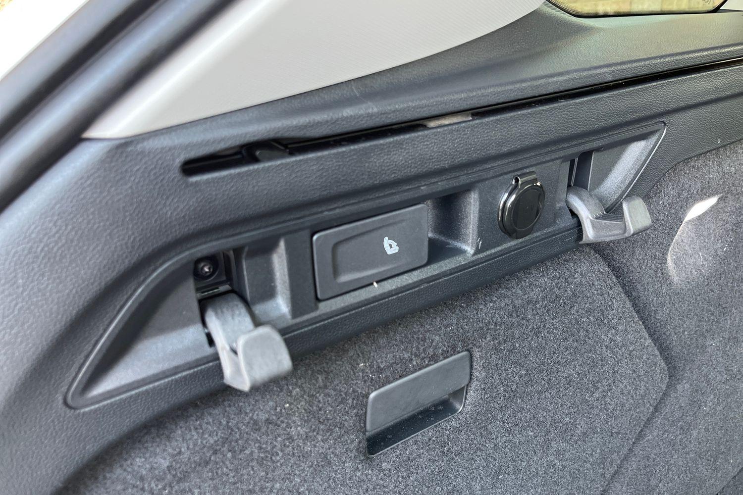 Skoda SUPERB Photo 24
