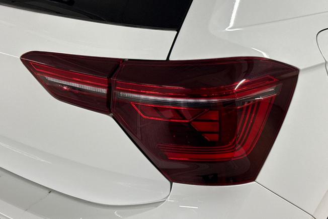VOLKSWAGEN Polo Photo 18