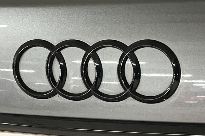 AUDI A6 Avant Photo 36