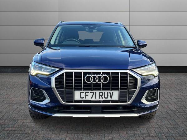 Audi Q3 Photo autoimg-a45a42094d587d615d3d2b5a36a8042158af966b.jpg