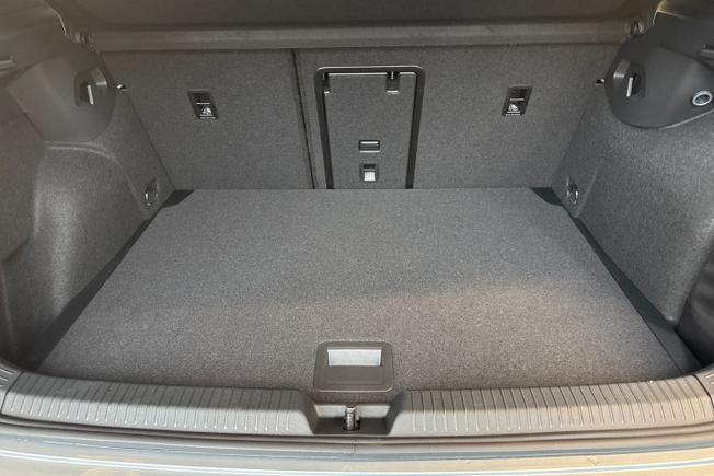 VOLKSWAGEN Golf Photo 12