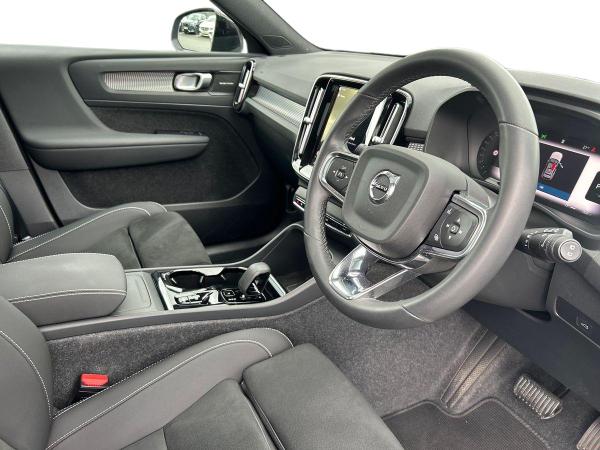 Volvo XC40 Photo autoimg-a45d53a000c01033d768a560c27ea56632352c47.jpg