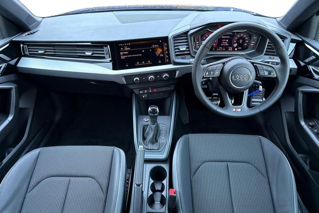AUDI  A1 Photo 10