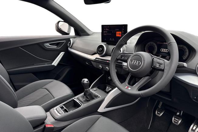 AUDI Q2 Photo 6