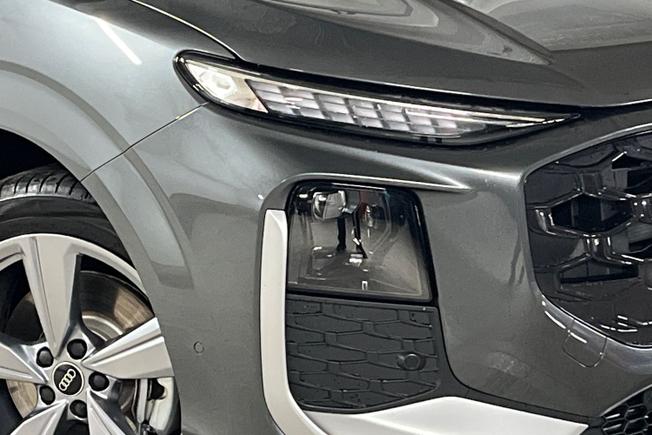 Audi Q3 Photo 19