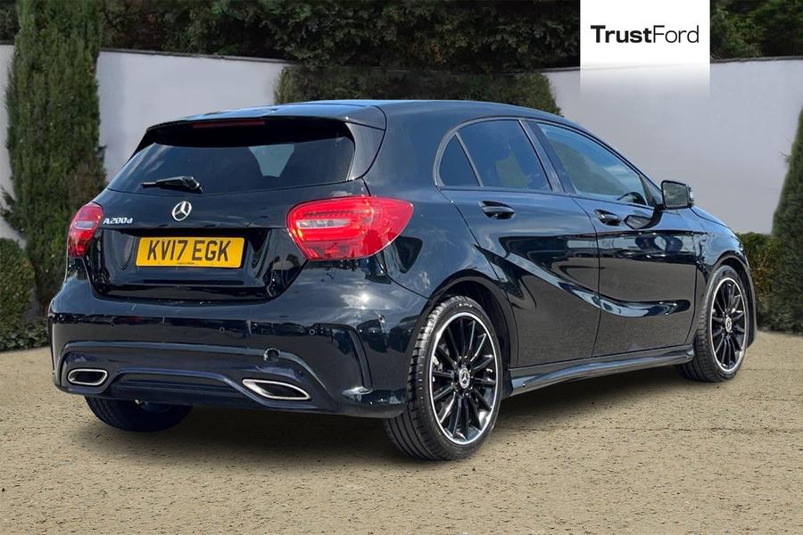 Mercedes-Benz A CLASS Photo autoimg-a46e9abb8a04569d30608564349de07090c37aad.jpg