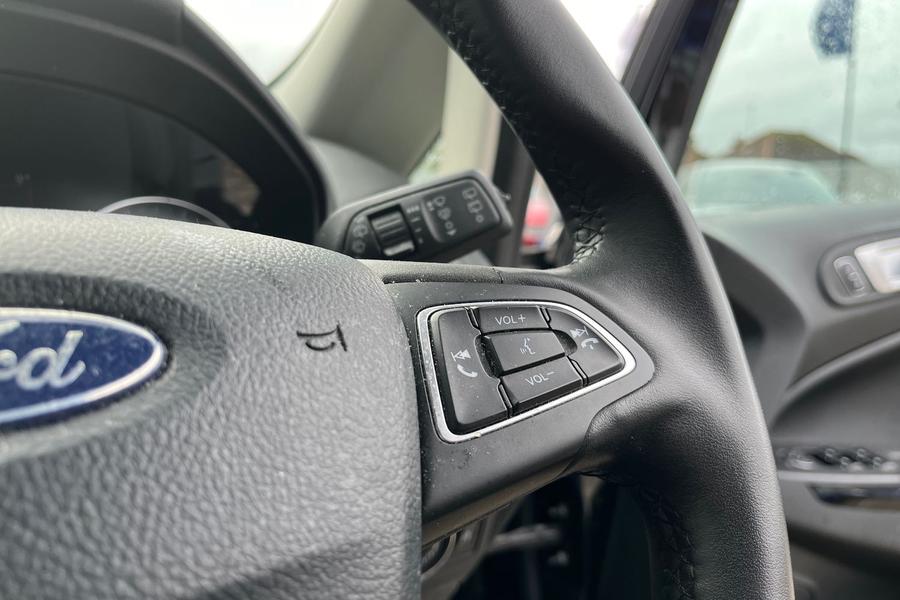 Ford ECOSPORT Photo autoimg-a46ef12c29f2a495e376984f99af130d7a19be43.jpg
