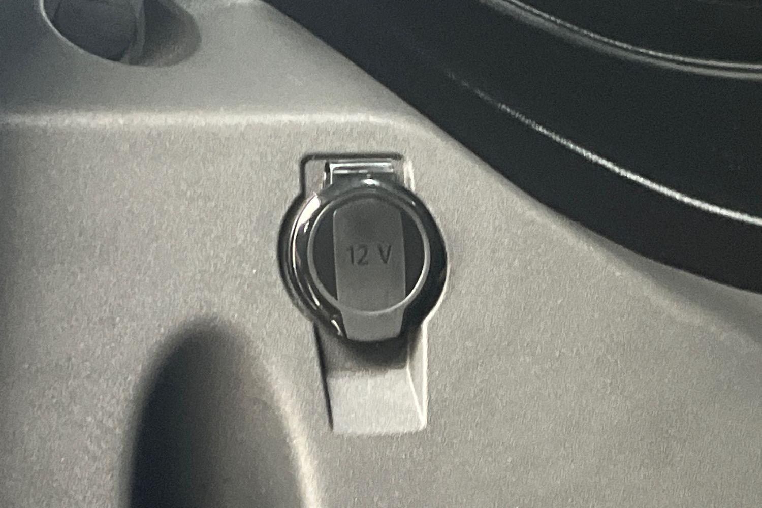 Ford TRANSIT CONNECT Photo 32