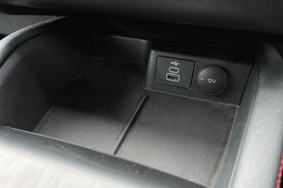 Ford Kuga Photo autoimg-a471337c536c1e29c9cc7667e05ddd83ef6aa0d2.jpg