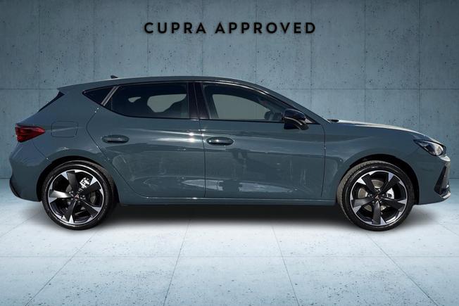 CUPRA Leon Photo 4