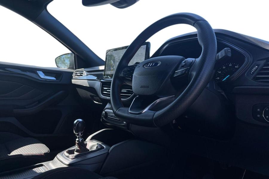 Ford FOCUS Photo autoimg-a4766b511d8ded1f590409572884130c9f9717fd.jpg