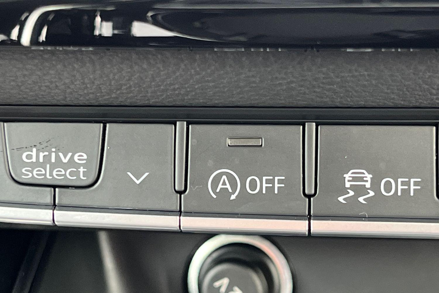 Audi A4 Photo 34