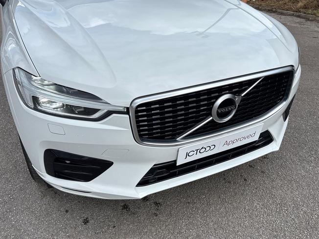 VOLVO XC60 Photo 32