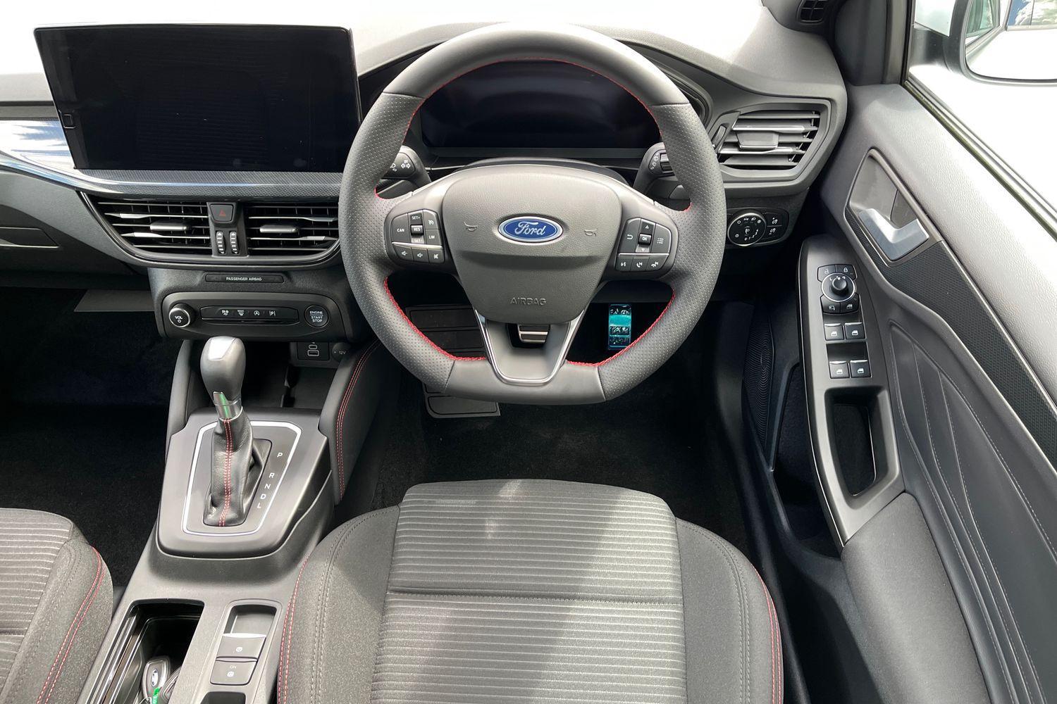 Ford FOCUS Photo 10