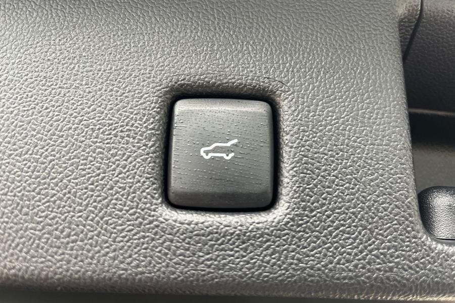 Ford Kuga Photo autoimg-a47f43b5ea4ff586212600004cb825281c5297f1.jpg