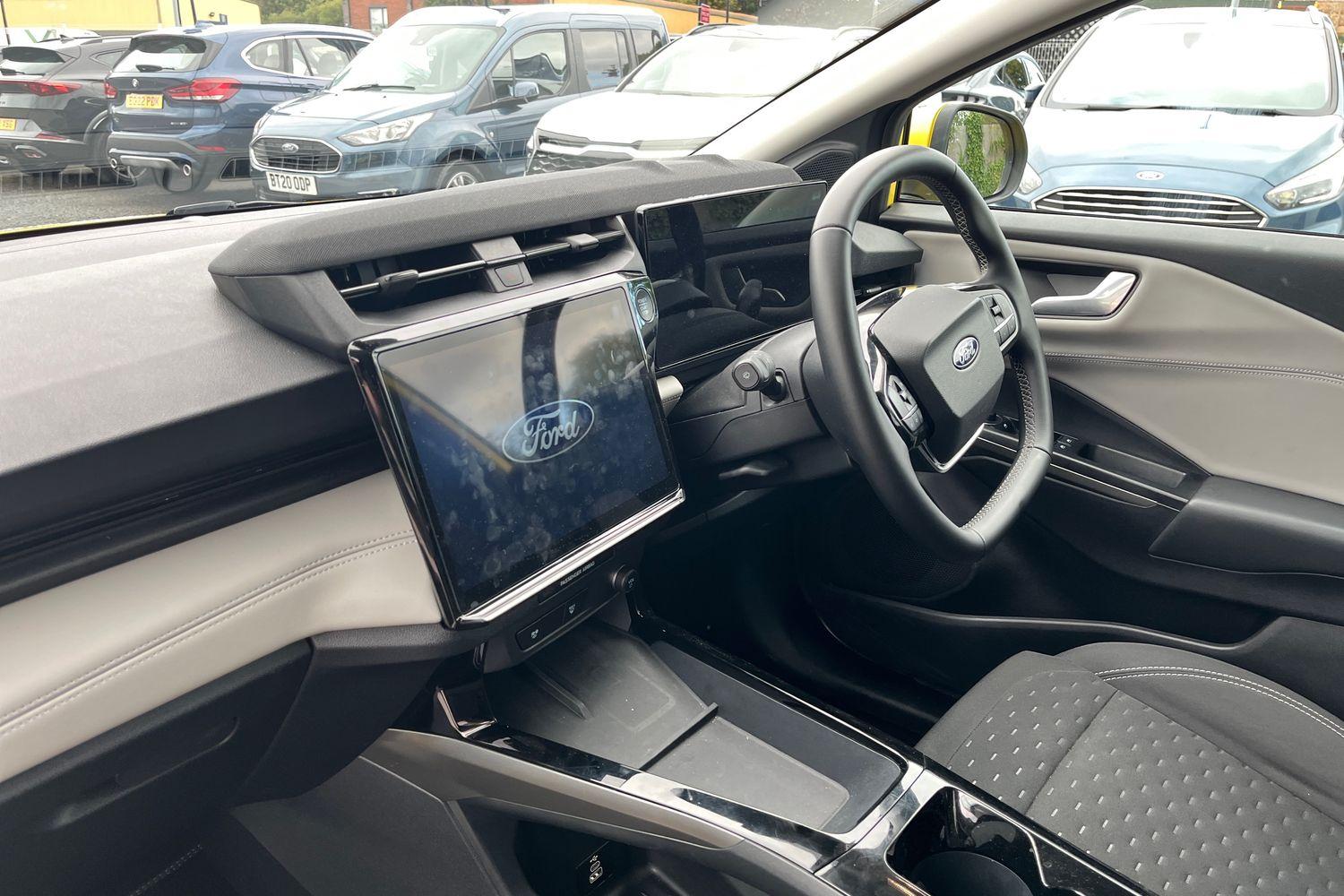 Ford Puma Gen-E Photo 17