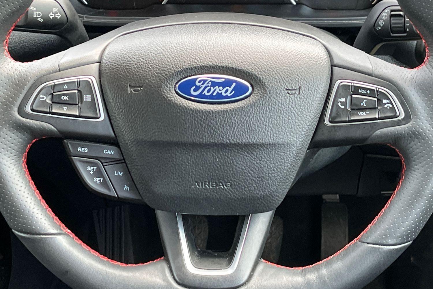 Ford ECOSPORT Photo 11