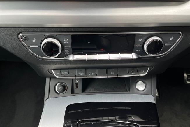 AUDI Q5 Photo 22