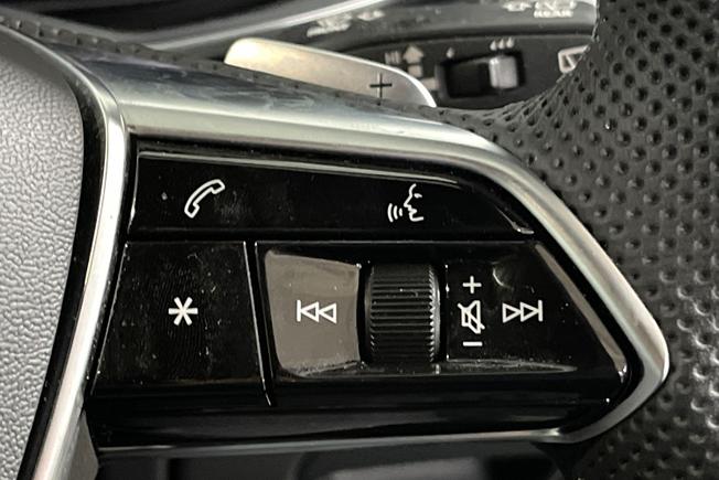 AUDI A6 Avant Photo 17